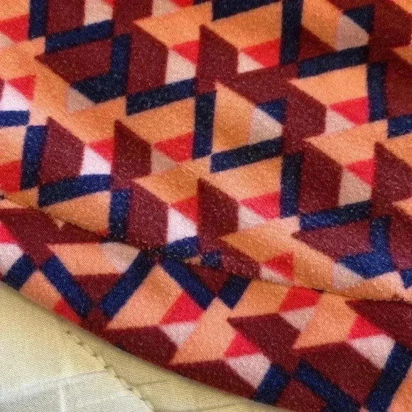 LulaRoe Geometric Pattern Leggings Tall Curvy. Set of two.  Ultra-soft  Material - Picture 12 of 12